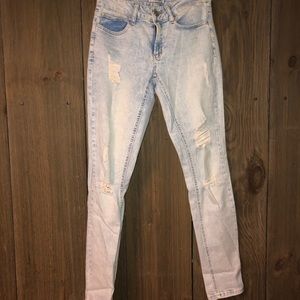 Light wash jeans